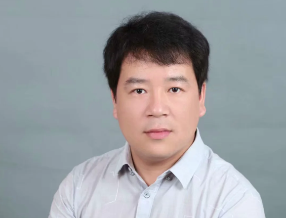 妙飛本人近照